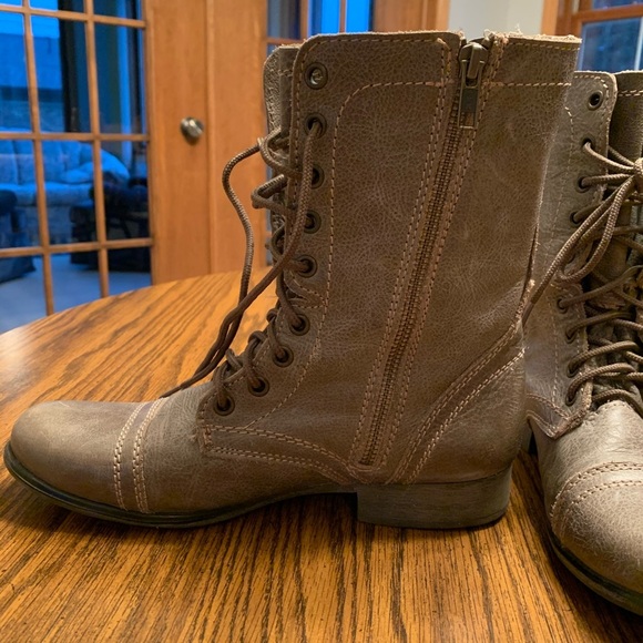 STEVE Madden Boots, size 8-8.5 - Picture 7 of 15